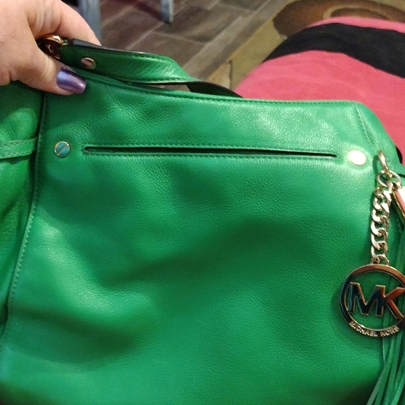 Michael Kors Palm Green Leather Hobo Style Bag - Picture 5 of 9